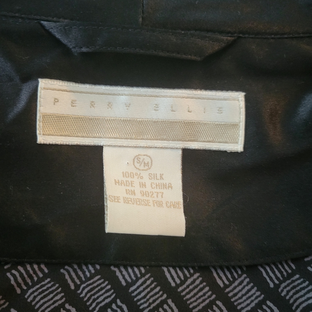 Mens Perry Ellis Silk robe - Picture 6 of 7